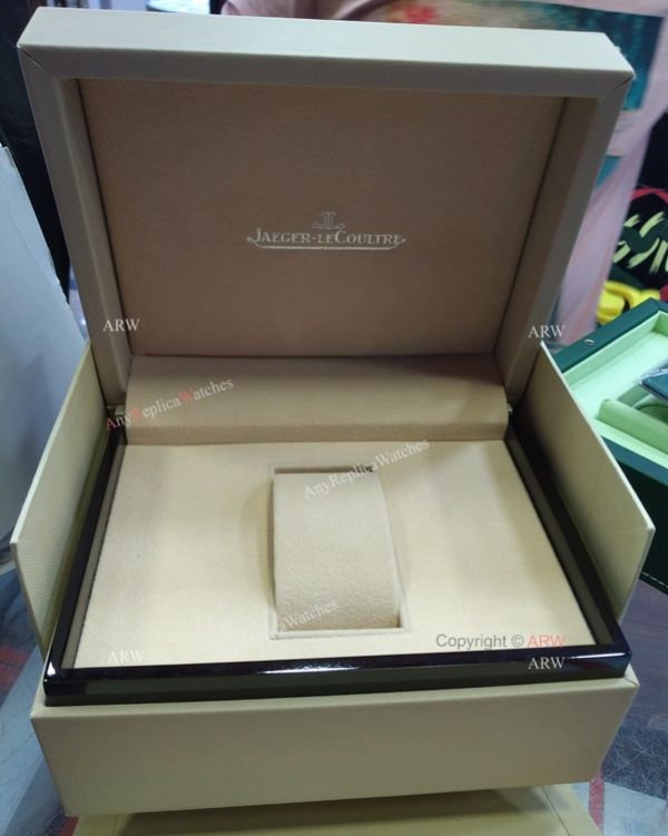 Jaeger-Le Coultre Replica Watch Boxes Buy Replacement